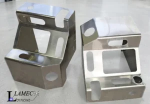 Carter in lamiere alluminio taglio laser piegatura cnc carpenteria saldatura qualificata ISO 3834-2 EN 1090 Lamec Officine (FC)